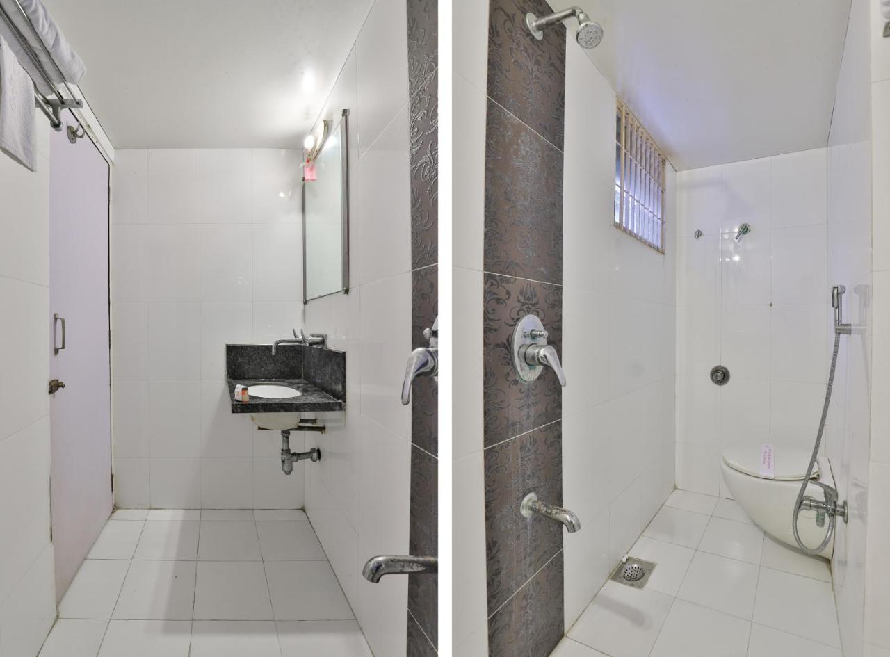 Oyo 2351 Hotel Golden Plaza อาเมดาบัด ภายนอก รูปภาพ